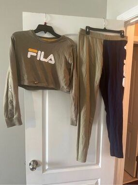 FILA Olive Crop Sweatshirt & Two-Tone Leggings Set!